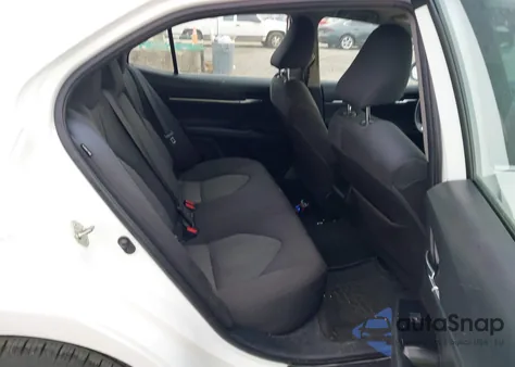 2020 Toyota Camry Le z USA, uszkodzony, nr VIN 4T1C11AK6LU334185